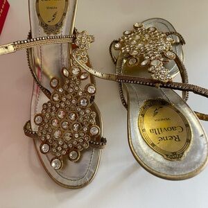 Stunning sandals gold and silver gems
